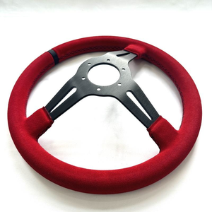 Volant de course premium en daim rouge de 14 pouces (70 mm) à fond profond avec bande noire et rainures pour la compétition de drift - Product Image 3