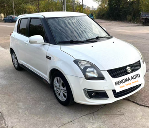 <span class=keywords><strong>Suzuki</strong></span> <span class=keywords><strong>Swift</strong></span> Hatchback 2011 Benzina Automatica, Interni in Pelle Scura, Guida a Sinistra, Pneumatici R16, Trazione Anteriore, Tetto Apribile - Product Image 3