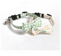 Collier pour chat avec nœud papillon, clochette, motif floral et à carreaux, boucle de sécurité réglable à dégagement rapide pour chats et petits animaux