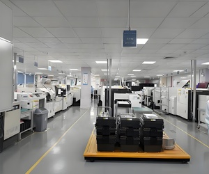 Projecteur laser à courte focale professionnel 4K avec 6500 lumens pour les installations artistiques, les musées - Product Image 6