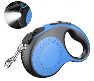 Correa Retráctil para Perro de 5 Metros, Blanca/Negra, Clásica, Ecológica, Fácil de Usar, con Luz LED, Liberación Rápida, Bolsa para Excrementos, para Perros de hasta 50 kg, Venta al por Mayor - Product Image 3