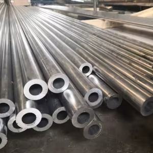 Tube en acier sans soudure en acier allié ASTM AISI Standard 1045 42 CrMo, axe optique pour applications haute pression - Product Image 1