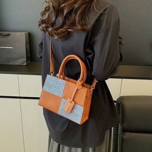 กระเป๋าคลัทช์ PU แบบหูหิ้วเดี่ยว รุ่นใหม่ สำหรับผู้หญิง ดีไซน์ทันสมัย แฟชั่น กระเป๋าสะพายข้าง - Product Image 4