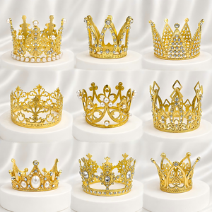 Corona in Metallo all'Ingrosso per Decorazione Torte, Accessorio per Capelli per Compleanni di Ragazze, Matrimoni, San Valentino e Feste - Product Image 1