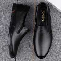 Zapatos informales de hombre formales de negocios de piel de vaca de capa superior, zapatos de conducción de gran tamaño, zapatos de papá transpirables de mediana edad y ancianos