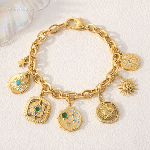 <span class=keywords><strong>Collection</strong></span> Galerie Céleste |   Pendentifs en acier inoxydable plaqué or 18 carats PVD |   Rayons de soleil, Zodiaque et Œil protecteur |   Imperméable et durable - Product Image 5