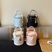 Sac à main sophistiqué pour femme, collection Printemps 2026, nouveau sac à bandoulière tricoté polyvalent, sac porté croisé