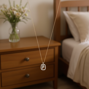 Collana con Ciondolo a Forma di Lettera F con Diamante 10x15cm Stile Collare in Acciaio Oro Argento - Product Image 3