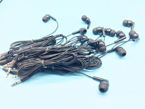 Auriculares mono desechables más baratos al por mayor para autobús tren avión regalo Museo concierto escuela para aerolínea - Product Image 6