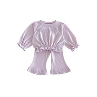 Ensemble deux pièces tricoté style coréen pour bébés filles, nouvelle collection automne 2026 : haut à bordure dentelle et pantalon évasé