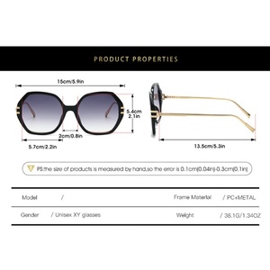 Occhiali <span class=keywords><strong>da</strong></span> Sole Designer Ultimo Modello 2026 di Tendenza per Esterni e Street Style, Protezione UV400, Montatura Completa, Lenti Sfumate Poligonali - Product Image 2