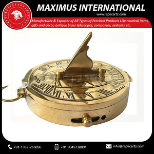 Brújula de reloj de sol de latón antiguo para acampar, senderismo, viajar, para regalos de graduación y cumpleaños - Product Image 5