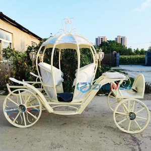 Chariot de mariage personnalisable grand format, thème Citrouille Royale, style Cendrillon, avec chevaux - Product Image 2