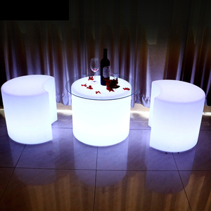 40*40*40cm rechargeables ont mené des tables et des chaises pour les chaises de café menées par article lumineux de festival de thème de partie extérieure - Product Image 4
