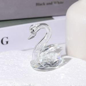 Đồ trang trí thiên nga pha lê đặt bàn, quà cưới, vật trang trí bằng thủy tinh pha lê, trọng lượng giấy, được làm thủ công theo yêu cầu. - Product Image 5