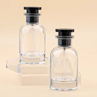 Flacons de parfum de luxe rechargeables en gros, à fond épais, uniques, 30 ml, 50 ml, avec emballage personnalisé et logo sur boîte