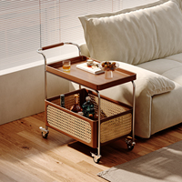 Table d'appoint moderne en bois d'hévéa et rotin, avec chariot roulant en acier inoxydable et poignée, pour salon