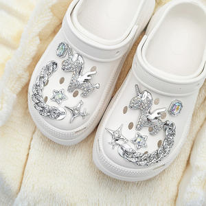 Accesorios para Zapatos de Goma, Flores de Estrás, Hebillas de Estilo Moderno para Decoración, Cadenas de Perlas - Product Image 3