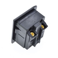 Prise de courant CA multifonction pour serveur IA GPU avec porte de sécurité, noire, 13A 250V, connexion sans soudure, vis de verrouillage, prises UK AU US EU