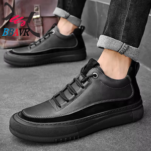 Nouvelles baskets à lacets pour hommes 2025, légères, antidérapantes, respirantes, chaussures de marche décontractées, plateforme, design italien - Product Image 4