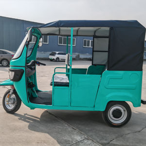 Triciclo de Carga de Pasajeros con Toldo, Motor de Gasolina de 210cc, Alta Velocidad para Transporte de Pasajeros y Vehículo Turístico - Product Image 1