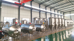 Réservoir en cuivre rouge, équipement de brasserie utilisé à chaud - Product Image 6