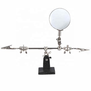 Support de soudage à main libre avec loupe grossissante <span class=keywords><strong>4X</strong></span> à LED, <span class=keywords><strong>2</strong></span> pinces et rotation à 360 degrés réglable - Product Image 6