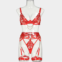 Offre Spéciale Sexy maille broderie florale chaîne en métal licou érotique jarretière évider soutien-gorge ensemble Sexi femmes Lingerie quatre pièces ensemble