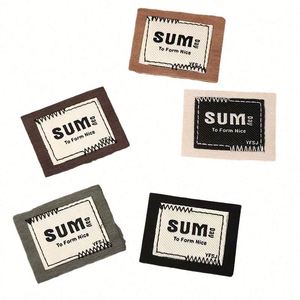 Etiquetas de Ropa Impresas Personalizadas Ecológicas a Precio de Fábrica para Prendas de Vestir, Zapatos y Bolsos - Product Image 1