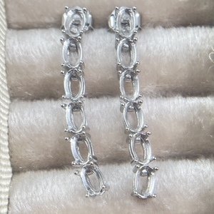 Thiết Kế Độc Đáo Bán Núi Tennis Stud Bông Tai 3*5Mm Hình Bầu Dục Cắt Đá S925 Bạc Trang Sức Cho Đá Quý Làm DIY Inlay <span class=keywords><strong>Ruby</strong></span> - Product Image 1