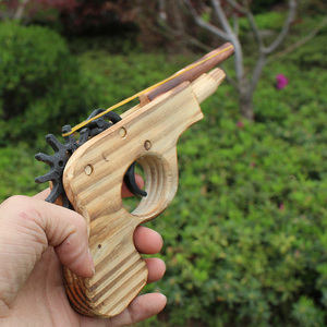 Ensemble de Jouets Classiques d'Extérieur Pistolet et Arc en Bois Faits Main à Élastiques pour Enfants, Kit de Démarrage de Compétition pour Débutants - Product Image 5