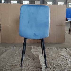 Vendita calda di <span class=keywords><strong>sedie</strong></span> da pranzo <span class=keywords><strong>colorate</strong></span> da <span class=keywords><strong>cucina</strong></span> in velluto tessuto sedia da pranzo con gambe in metallo nero - Product Image 4