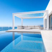 Système d'éclairage solaire LED UV-protecteur Ultimate Sleek, sur mesure pour complexe hôtelier, avec gazebo en aluminium et amélioration du jardin