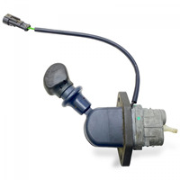 Pièces détachées et accessoires pour camions : Bougie d'allumage, étrier de frein arrière, feux arrière, roulements de débrayage, valve de frein à main