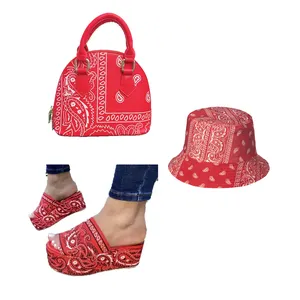 Vendita all'ingrosso rosa delle donne di estate borse-2021 di lusso borse di shell bandana rosa estate diapositive sandali bandana della borsa della stampa del sacchetto delle donne
