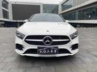 Mercedes-Benz A200L 1.3T berline compacte d'occasion 2020, Turbo 7DCT FWD automatique, toit ouvrant panoramique, édition sport fashion