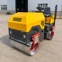 Rouleau compresseur routier à double tambour durable pour le compactage des abords de ponts