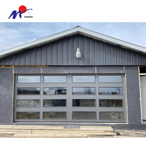 Porte de garage sectionnelle moderne en panneaux sandwich automatiques en mousse PU avec fenêtre - Product Image 2