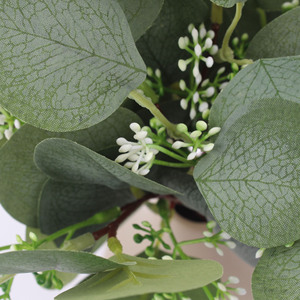 Bouquet d'eucalyptus artificiel Tainen avec décorations florales en soie et fruits pour mariage et décoration intérieure - Product Image 4