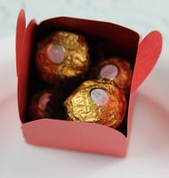 Boîtes cadeaux en papier kraft portables personnalisées pour mariages baptêmes fêtes d'anniversaire décorations de fête étanches haut de gamme
