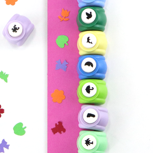 カスタム58個入りミニホールパンチ子供用おもちゃDIY手作りスクラップペーパーギフトカード用紙パンチ、様々な動物、愛、メープルリーフの形に対応 - Product Image 2