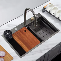 Évier de cuisine carré en acier inoxydable fait main, style minimaliste moderne, rouge, avec distributeur de savon, égouttoir et bac unique