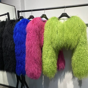 Tendenze Moda Invernale: <span class=keywords><strong>Cappotto</strong></span> Corto in <span class=keywords><strong>Pelliccia</strong></span> Gialla Mongola, Cappotti in <span class=keywords><strong>Pelliccia</strong></span> di Pecora <span class=keywords><strong>per</strong></span> Donne - Product Image 1