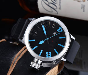 Reloj de Alta Calidad con Descuento, Esfera Negra de Gran Tamaño con Detalles Vibrantes, Marcadores Amarillos en Contraste, Manecillas Plateadas - Product Image 6