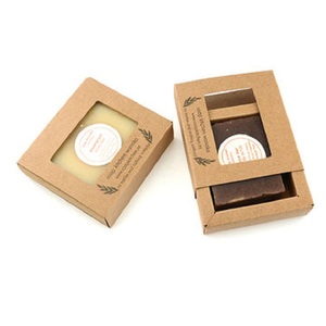 กล่องสบู่พับได้ทำจากกระดาษคราฟท์สีน้ำตาลรีไซเคิล พร้อมหน้าต่าง ลายนูน และเคลือบยูวี - Product Image 1