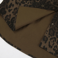 Veste décontractée en satin imprimé léopard vintage à la mode d'automne avec décoration de boutons respirants et remplis de coton à manches longues