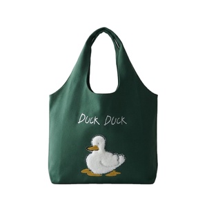 Bolsa de Compras de Lona Portátil con Diseño Personalizado, Estilo Moderno y Ecológico, para Uso Diario y Viajes - Product Image 1