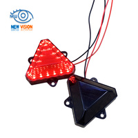 Feu de signalisation LED double forme carré-triangle pour véhicule 12V, étanche, feu de freinage, clignotant, marche arrière, lumière de sécurité, feu d'avertissement pour voiture