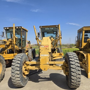 Niveleuse sur pneus CAT 140H d'occasion, peinture d'origine, fabriquée aux États-Unis, niveleuse Caterpillar 140G 140H d'occasion à prix d'usine - Product Image 2
