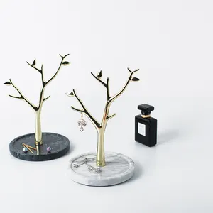 Benutzer definierte Großhandel Schmuck Rack Metall Schmuck Set Stand Display Halter Tablett Make-up Stand Baum mit Marmor